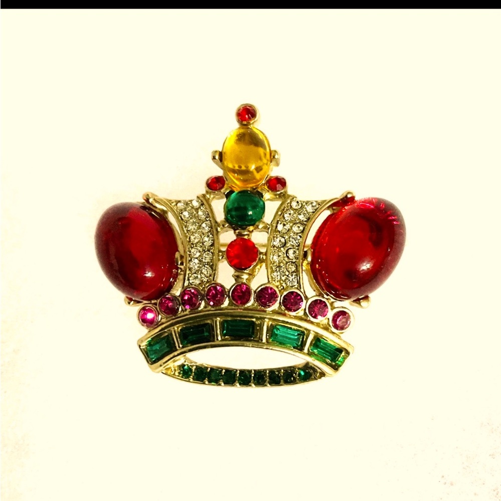 crown trifari crown brooch
